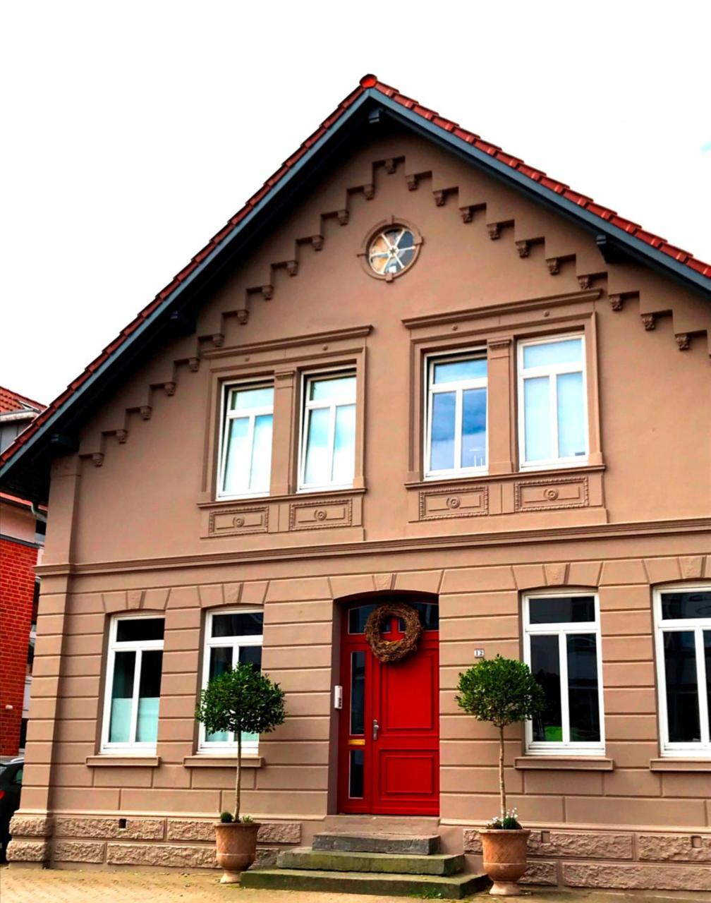Ferienwohnung Schoenwaelder Mit Kleiner Terrasse Und Wall Box Buxtehude Exterior foto